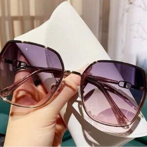Women's Oversized Gradient Purple Square Sunglasses